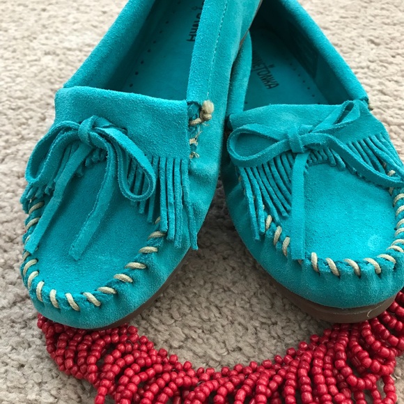 turquoise minnetonka moccasins